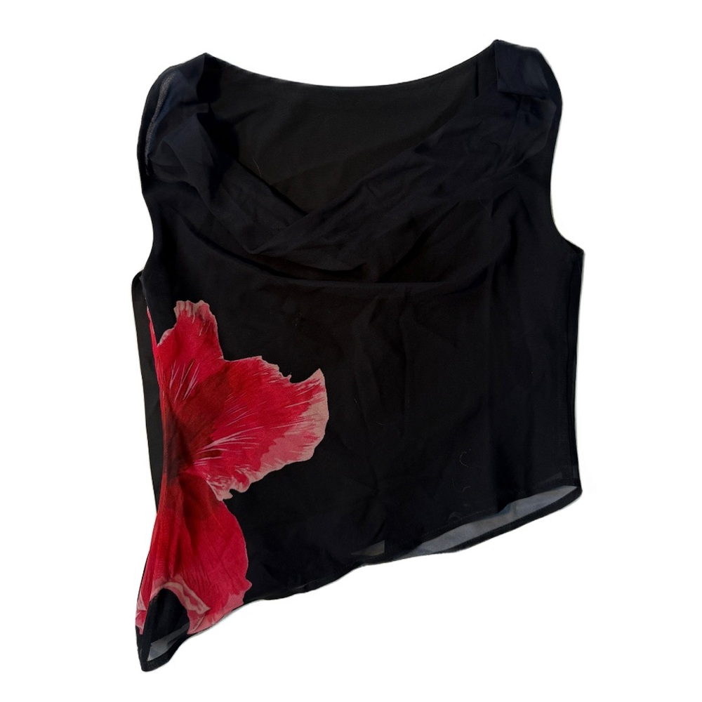 White Fox Hard To Trust Top Midnight Hibiscus